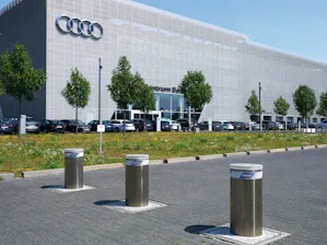 Bornes Les bornes Security Line Hörmann permettent un contrôle d’accès flexible et fiable.
Selon la fréquence d’utilisation et le type d’application, choisissez entre
bornes automatiquesbornes...
