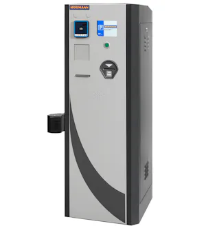 Mit Park NFC LITE wird die bargeldlose Abrechnung noch einfacher: Auch hier wird beim Einfahren die Bankkarte ans Zahlungsterminal gehalten, dann aber direkt ein Pauschalbetrag für eine maximal mögliche Parkdauer abgebucht. Park NFC LITE
