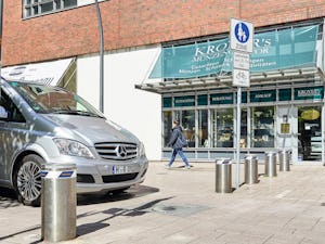 Sie möchten das unbefugte Befahren Ihres Privatgrundstücks... Sie möchten das unbefugte Befahren Ihres Privatgrundstücks oder Firmengeländes unterbinden? Oder sind Sie auf der Suche nach einer sicheren Lösung, um einen öffentlichen Platz oder ein...