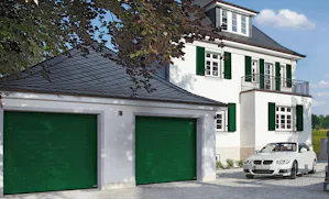 Qu’elle soit claire, foncée ou originale, peu importe la... Qu’elle soit claire, foncée ou originale, peu importe la couleur de votre peinture, l’important est que la future peinture de votre porte de garage soit assortie à l’extérieur. Pour cela, demandez...