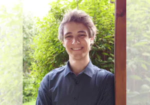 Sebastian R. - Dualer Student Wirtschaftsinformatik bei der Hörmann KG Verkaufsgesellschaft in Steinhagen Mein Name ist Sebastian R. und ich bin dualer Student für Wirtschaftsinformatik. Für das duale Studium habe ich mich entschieden, da mir eine praxisnahe Integration der gelernten Theorie besonders...
