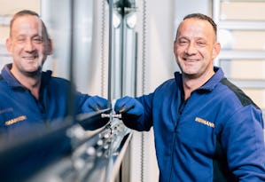 Sie sind Handwerker:in und haben zudem noch Interesse an... Sie sind Handwerker:in und haben zudem noch Interesse an Elektrik? Sie mögen den direkten Kundenkontakt und lieben die Abwechslung? Dann sind Sie bei uns genau richtig.
Als Expert:in auf Ihrem Gebiet...