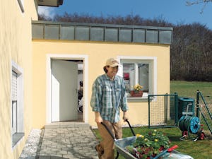 Hörmann vi offre la porta giusta per ogni ambiente della... Hörmann vi offre la porta giusta per ogni ambiente della vostra casa, che sia nuova o ristrutturata. Se cercate una porta di sicurezza per la cantina o l'entrata del garage, una porta ignifuga per il...