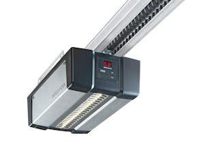 Basta premere un tasto per entrare in garage protetti anche... Basta premere un tasto per entrare in garage protetti anche in caso di maltempo. Di notte, un accesso diretto significa molta sicurezza in più.
Come azienda a conduzione familiare siamo consapevoli...