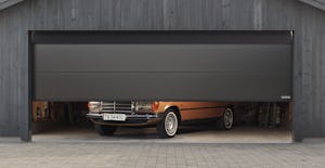 Skal du bygge ny garasje, Ved nybygg er det en god ide å få med garasjeporten i planleggingen, FØR selve bygget påbegynnes. Da kan du spare mange tusenlapper, siden porter i standard størrelser er rimeligere enn porter i...