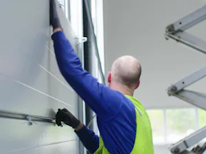 Montasje- og servicevennligKonstruert for lang... Montasje og servicevennlige porter