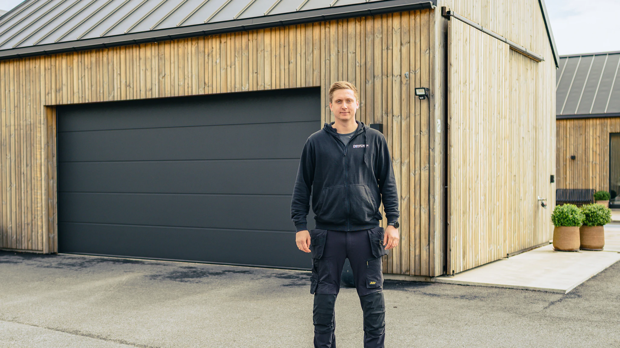Før du bestiller: hvordan måle garasjeportåpningen? Hörmann on Youtube