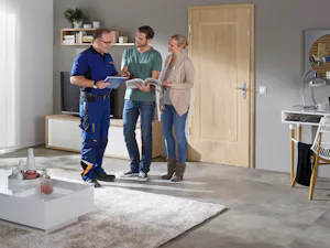 Kvalifikované poradenstvo Jedného dňa jednoducho nastane čas na modernizáciu dverí. Váš partner Hörmann vám ponúka komplexný bezstarostný balík:
Kvalifikované poradenstvo Zameranie na mieste Ekologická likvidácia Odborná...
