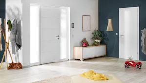 Pre tých, ktorí očakávajú absolútnu špičku, ponúka Hörmann... Pre tých, ktorí očakávajú absolútnu špičku, ponúka Hörmann luxusné dvere ThermoCarbon a ThermoSafe. Ide o kombináciu bezkonkurenčnej tepelnej izolácie, bezpečnosti aj dizajnu.
ThermoCarbon disponuje...