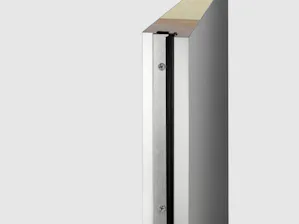 Hliníkové domové dvere ThermoSafe presviedčajú v bode... Hliníkové domové dvere ThermoSafe presviedčajú v bode bezpečnosť a tepelná izolácia. Vďaka celoplošnému hliníkovému krídlu dverí s hrúbkou 73 mm s výplňou tvrdenou PU penou a vnútri ležiacemu termicky...