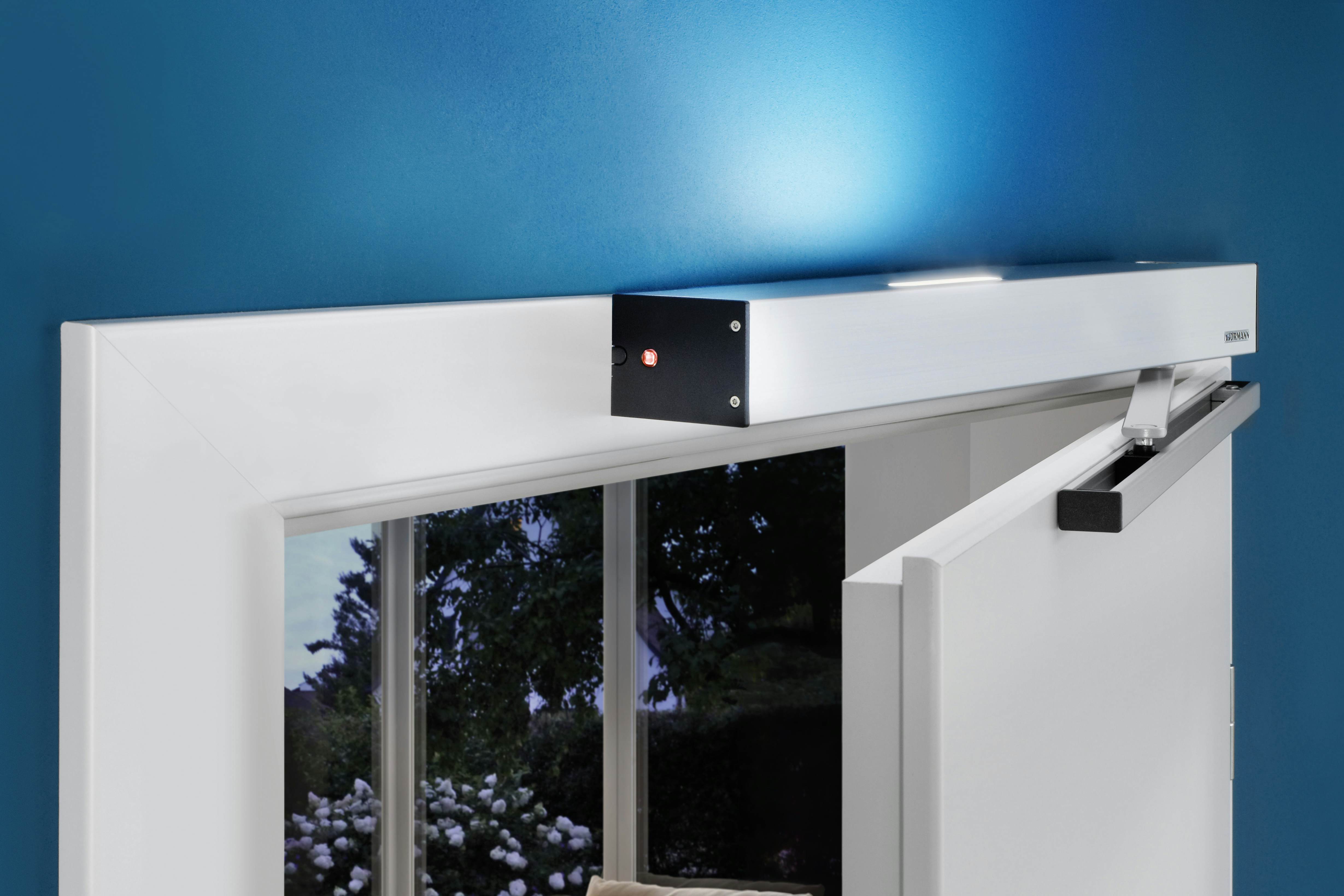 Pohony vnútorných dverí Pohon dverí PortaMatic | Pre bezbariérové a komfortné bývanie