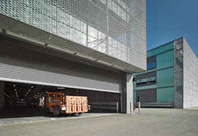 Rolovacie brány a rolovacie mreže Rolovacie brány a rolovacie mreže