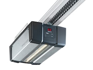 Jedno stlačenie gombíka a Vy sa dostanete za každého počasia... Jedno stlačenie gombíka a Vy sa dostanete za každého počasia suchou nohou do garáže. Za tmi prispeje priama cesta vyššej bezpečnosti.
Ako rodinný podnik si uvedomujeme svoju zodpovednosť za budúce...