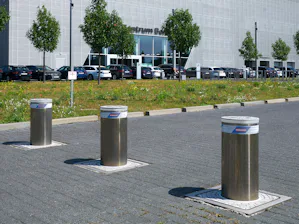 Dopravné stĺpiky série Security Line od spoločnosti Hörmann... Dopravné stĺpiky série Security Line od spoločnosti Hörmann umožňujú spoľahlivú a flexibilnú kontrolu príjazdu.
V závislosti od frekvencie a spôsobov používania si môžete vybrať medzi
...