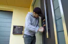 Break-in-resistant locking Break-in-resistant locking