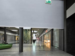 The FlexFire from Hörmann is a textile fire protection... The FlexFire from Hörmann is a textile fire protection curtain for use in construction projects and in the industrial sector. In case of fire, large openings can therefore be closed off within...