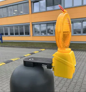 Accessories and extras A particular advantage of the OktaBlock : The surface of the vehicle barrier can be used for advertising or informational purposes with a wraparound banner. Furthermore, a universal adapter allows the...