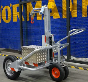 Einfache Logistik
Durch eine in den Pollerdeckel... Einfache Logistik
Durch eine in den Pollerdeckel einschraubbare Transporthilfe kann die fertig montierte Einzelsperre mit einem Kran oder Stapler einfach platziert und ohne technisches Spezialwissen...
