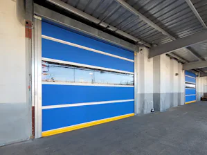 Speed-Master® Series The legendary Speed-Master® Series has been installed in demanding industrial applications for over 40 years. It’s safe to say design elements including a tough, sectional panel with full-width vision...