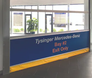 Les impressions sur panneaux personnalisés font grande impression. Les logos, images et textes peuvent être imprimés numériquement sur nos panneaux de porte Speed-Master® et Speed-Commander™. Les...