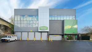 Steel Ranger™ 9500 LS Low-Speed Think of this as the contemporary alternative to rolling steel doors. The Steel Ranger™ 9500 LS has our latest springless, direct-drive design, which easily accommodates low-cycle openings. ...