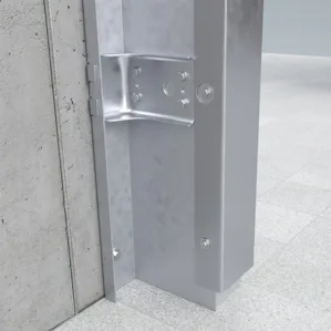 Ángulos de Montaje Galvanizados Los nuevos ángulos de montaje para puertas de acero galvanizado de la SERIE HD son livianos y fáciles de instalar y son una columna vertebral sólida para nuestras puertas de caucho.