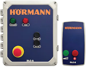 Controladores DLC-A y DLC-S DLC-A and DLC-S controllers side by side