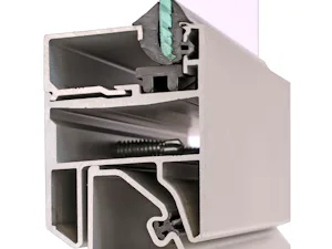 Between Section & Glazing Seals Factory installed "between section weather seals" along with the glazing seal ensure maximum protection from the elements and exceptional insulation properties.